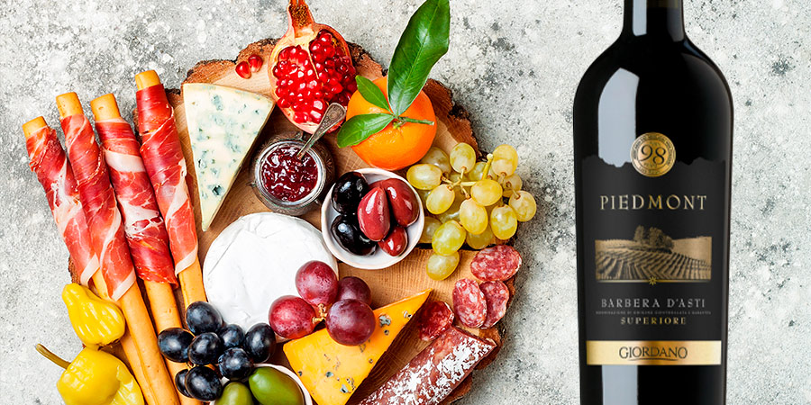 Barbera: un vino perenne, perfecto para redescubrir con la llegada del buen tiempo Barbera: un vino perenne, perfecto para redescubrir con la llegada del buen tiempo